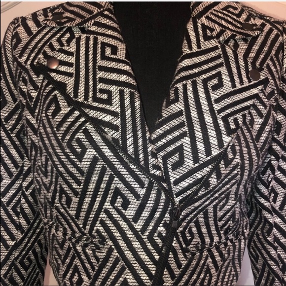 Geometric Jacket - Picture 5 of 6